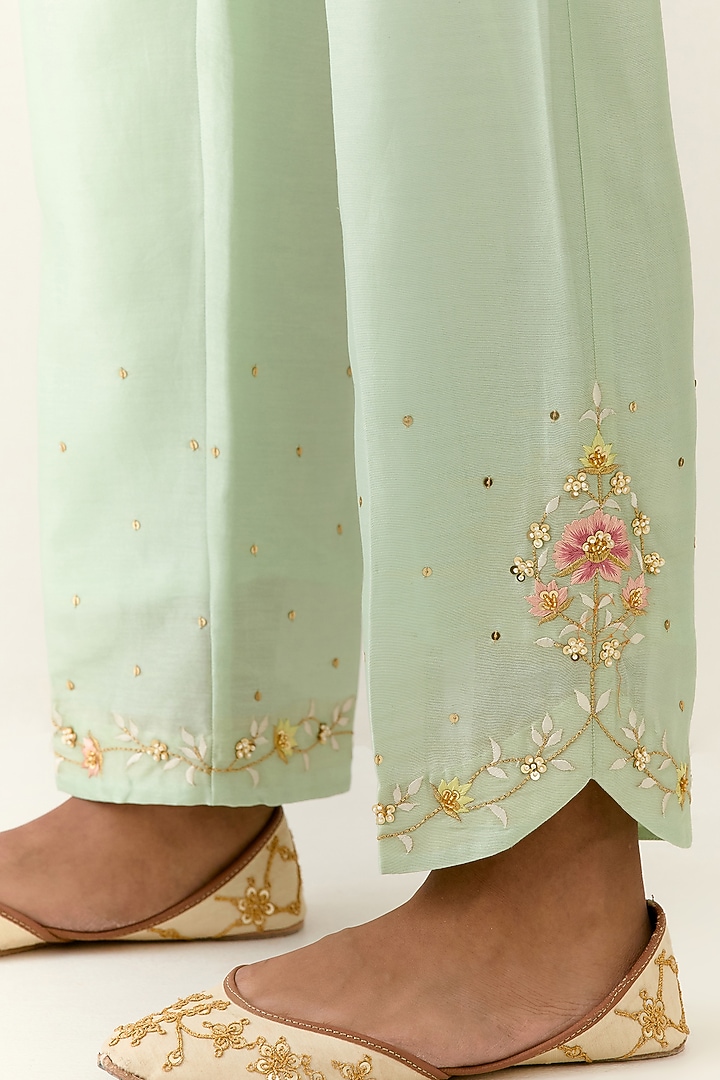 Green Silk Chanderi Hand Embroidered Kurta Set by Anantaa By Roohi Trehan at Pernia's Pop Up Shop