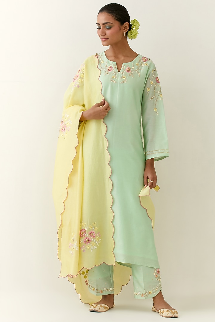 Green Silk Chanderi Hand Embroidered Kurta Set by Anantaa By Roohi Trehan at Pernia's Pop Up Shop