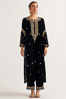 product-color-Black