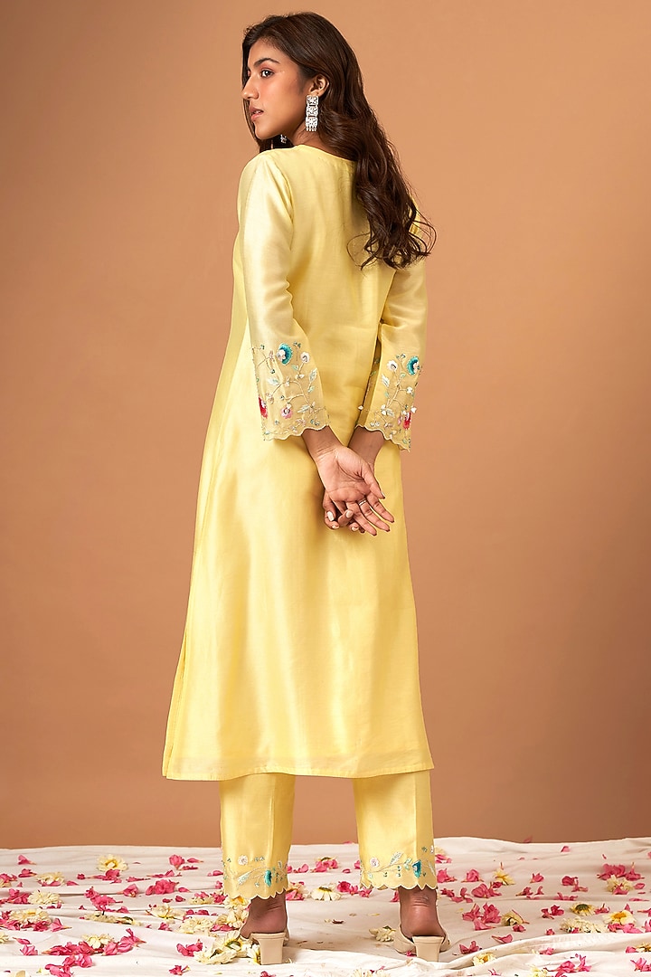 Yellow Silk Chanderi Embroidered Kurta Set by Anantaa By Roohi Trehan at Pernia's Pop Up Shop