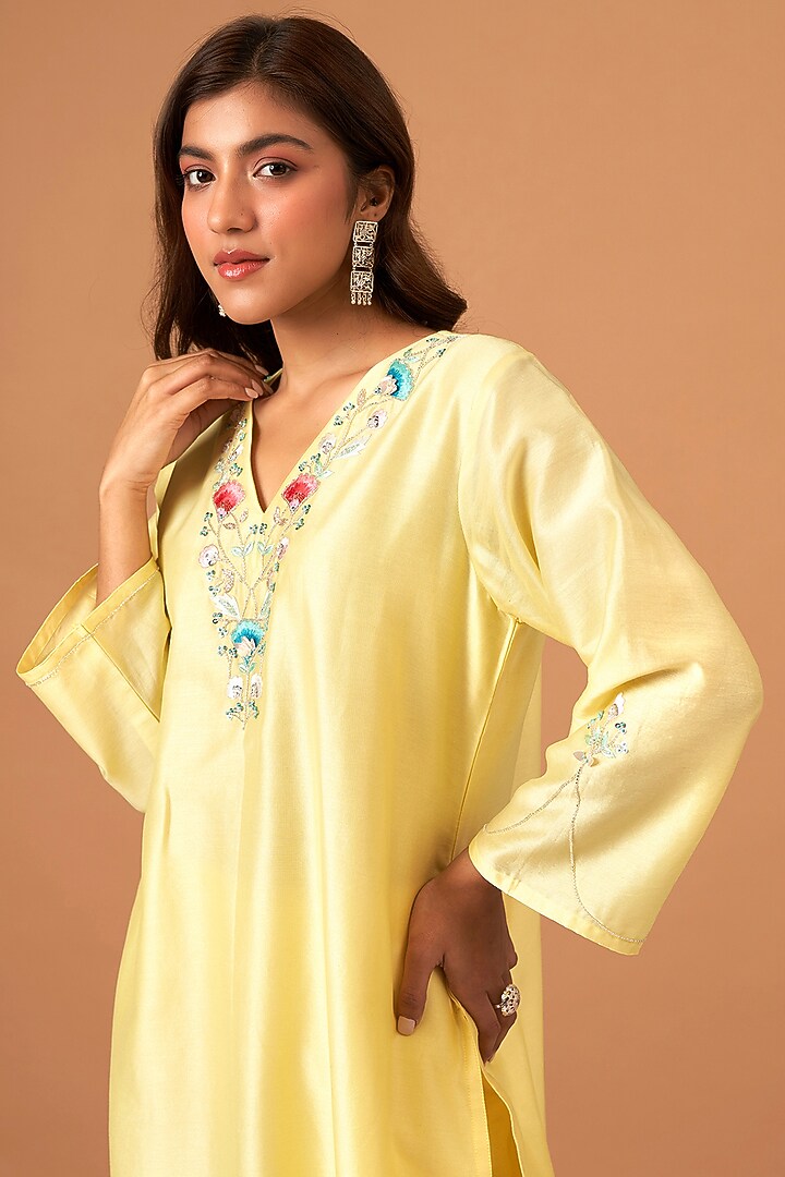 Yellow Silk Chanderi Embroidered Kurta Set by Anantaa By Roohi Trehan at Pernia's Pop Up Shop
