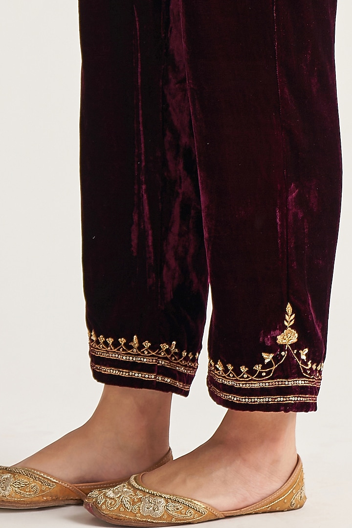 Wine Velvet Hand Embroidered Kurta Set by Anantaa By Roohi Trehan at Pernia's Pop Up Shop