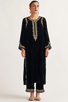product-color-Black