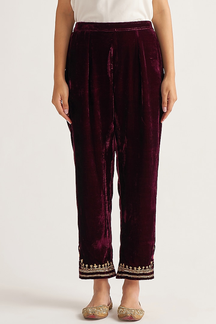 Wine Velvet Hand Embroidered Kurta Set by Anantaa By Roohi Trehan at Pernia's Pop Up Shop
