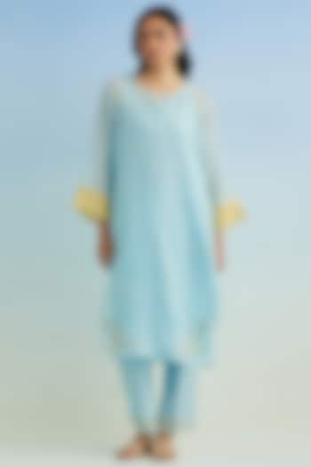 Blue Mul Chanderi Thread Embroidered Kurta Set by Anantaa By Roohi Trehan at Pernia's Pop Up Shop
