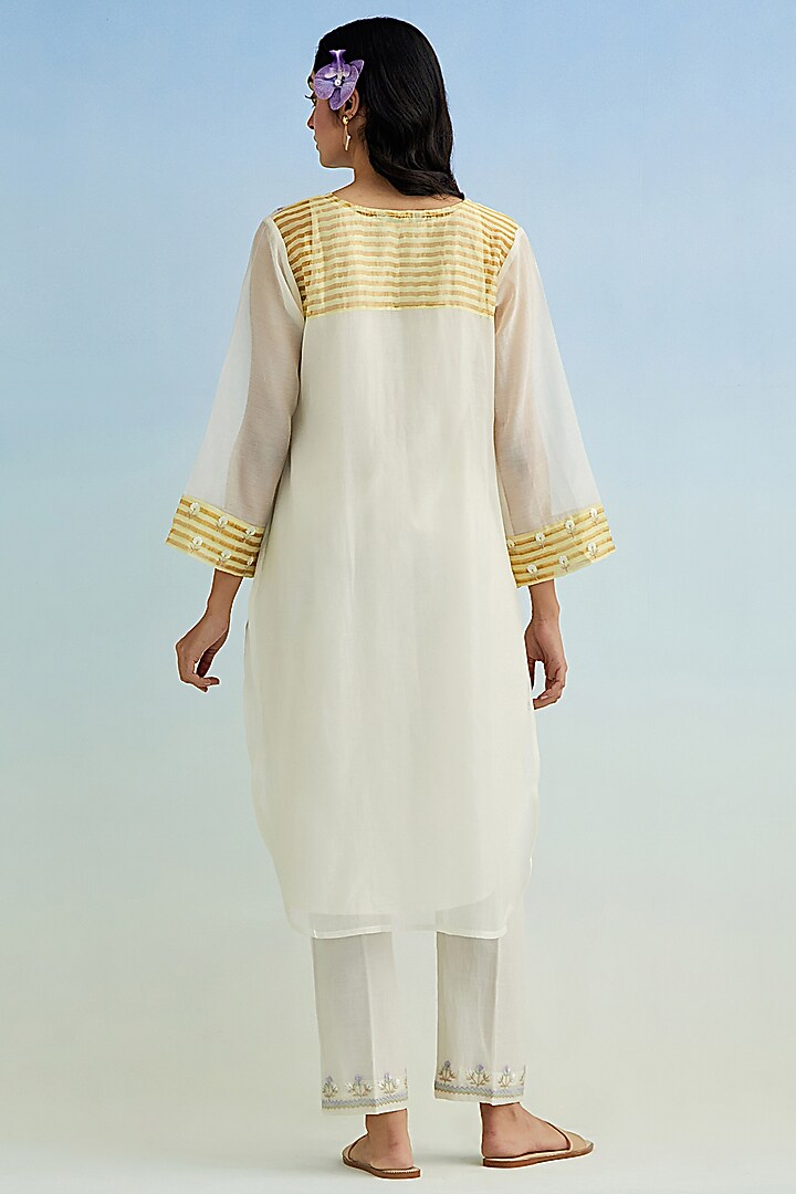 Ivory Mul Chanderi Thread Embroidered Kurta Set by Anantaa By Roohi Trehan at Pernia's Pop Up Shop