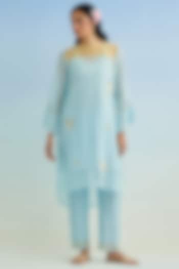 Blue Mul Chanderi Floral Embroidered Kurta Set by Anantaa By Roohi Trehan at Pernia's Pop Up Shop