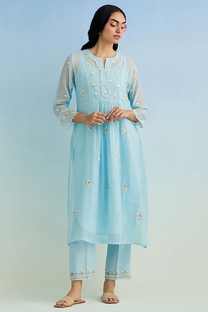 Blue Mul Chanderi Embroidered Kurta Set by Anantaa By Roohi Trehan at Pernia's Pop Up Shop