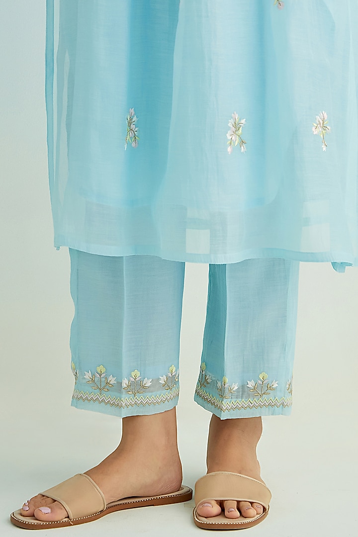 Blue Mul Chanderi Embroidered Kurta Set by Anantaa By Roohi Trehan at Pernia's Pop Up Shop