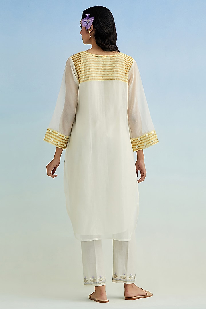 Ivory Mul Chanderi Thread Embroidered Kurta Set by Anantaa By Roohi Trehan at Pernia's Pop Up Shop