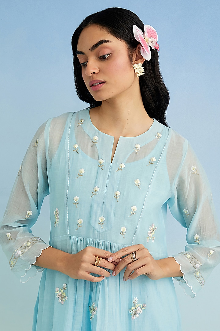 Blue Mul Chanderi Embroidered Kurta Set by Anantaa By Roohi Trehan at Pernia's Pop Up Shop