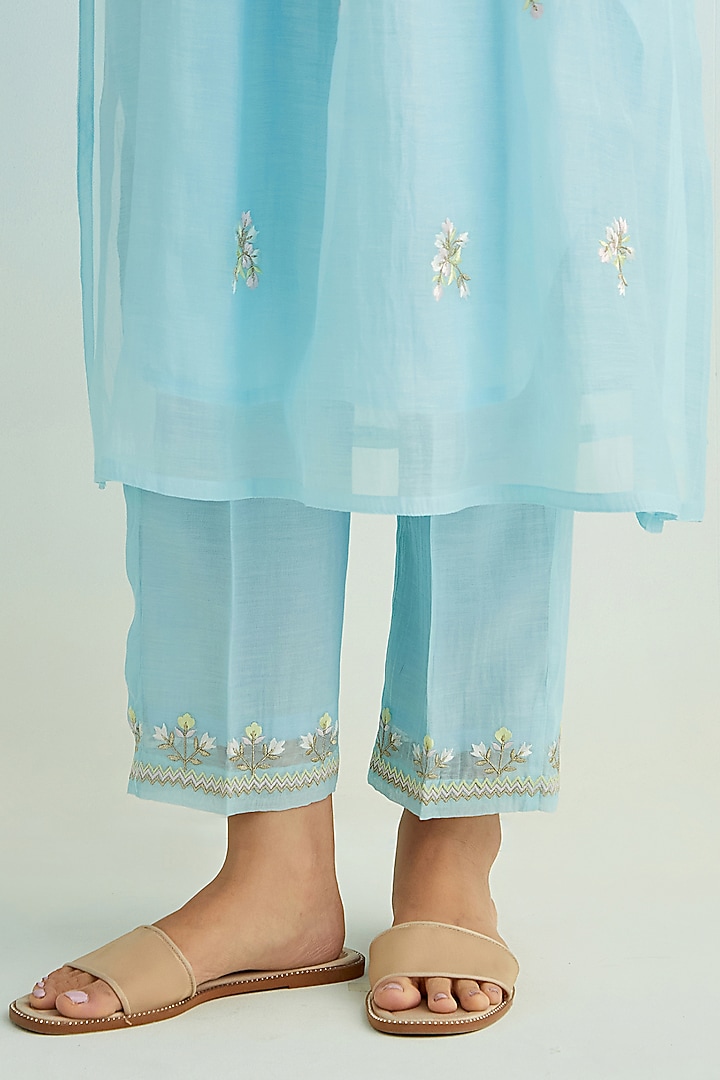 Blue Mul Chanderi Embroidered Kurta Set by Anantaa By Roohi Trehan at Pernia's Pop Up Shop