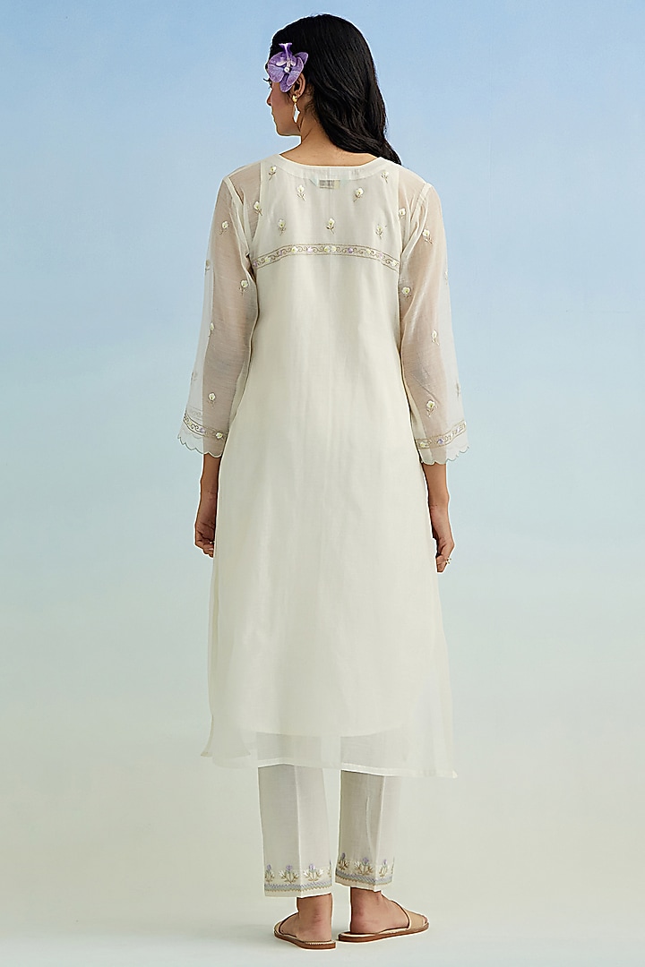 Ivory Mul Chanderi Embroidered Kurta Set by Anantaa By Roohi Trehan at Pernia's Pop Up Shop