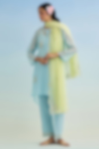 Blue Mul Chanderi Floral High-Low Embroidered Kurta Set by Anantaa By Roohi Trehan at Pernia's Pop Up Shop