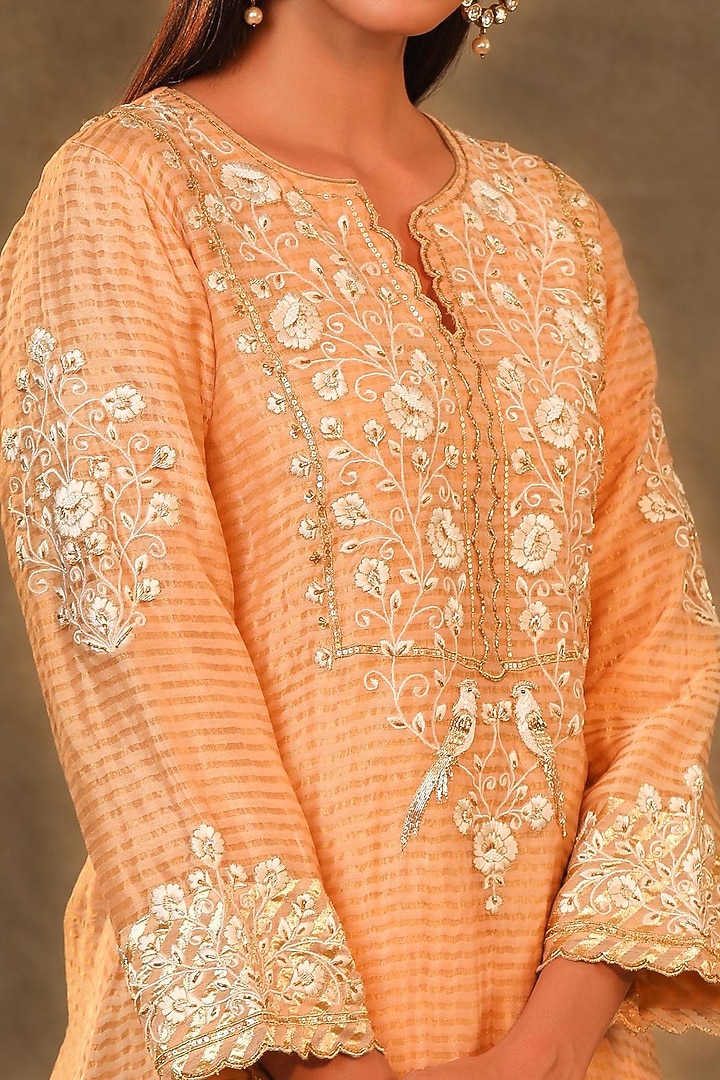 Orange Embroidered Kurta by Anantaa By Roohi Trehan at Pernia's Pop Up Shop