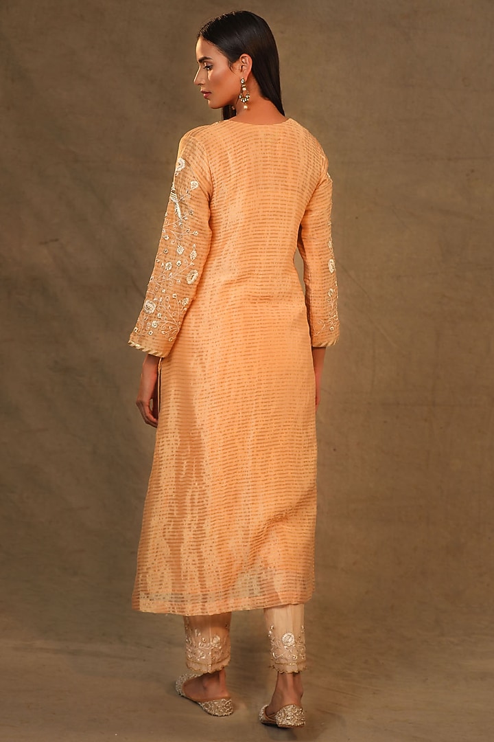 Orange Embroidered Kurta by Anantaa By Roohi Trehan at Pernia's Pop Up Shop