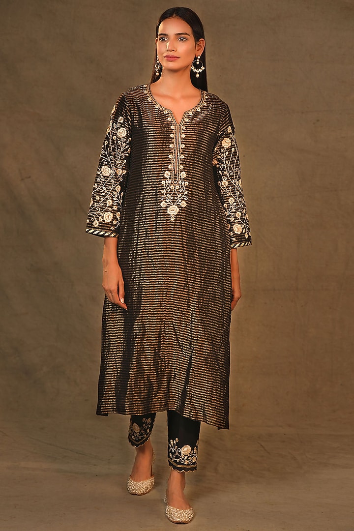 Black Tissue Embroidered Kurta by Anantaa By Roohi Trehan at Pernia's Pop Up Shop