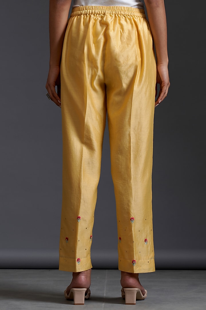 Yellow Silk Chanderi Embroidered Tunic Set by Anantaa By Roohi Trehan at Pernia's Pop Up Shop