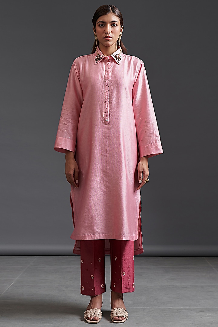 Pink Silk Chanderi Embroidered Tunic Set by Anantaa By Roohi Trehan at Pernia's Pop Up Shop