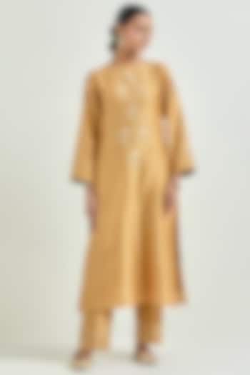Mustard Silk Chanderi Embroidered Kurta Set by Anantaa By Roohi Trehan at Pernia's Pop Up Shop