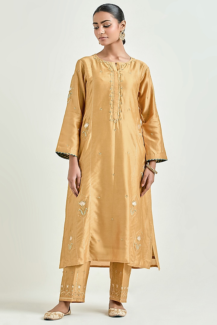 Mustard Silk Chanderi Embroidered Kurta Set by Anantaa By Roohi Trehan at Pernia's Pop Up Shop