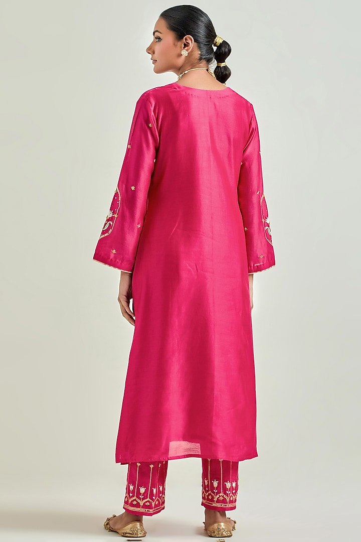 Fuchsia Silk Chanderi Embroidered Kurta Set by Anantaa By Roohi Trehan at Pernia's Pop Up Shop