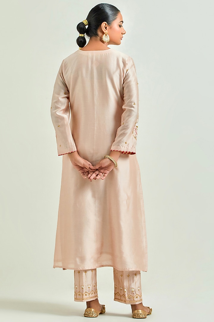 Old Rose Silk Chanderi Embroidered Kurta Set by Anantaa By Roohi Trehan at Pernia's Pop Up Shop
