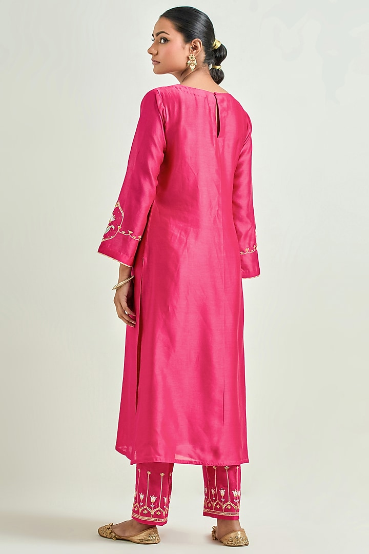 Fuchsia Silk Chanderi Embroidered Kurta Set by Anantaa By Roohi Trehan at Pernia's Pop Up Shop