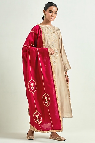 Brown Silk Chanderi Embroidered Kurta Set by Anantaa By Roohi Trehan