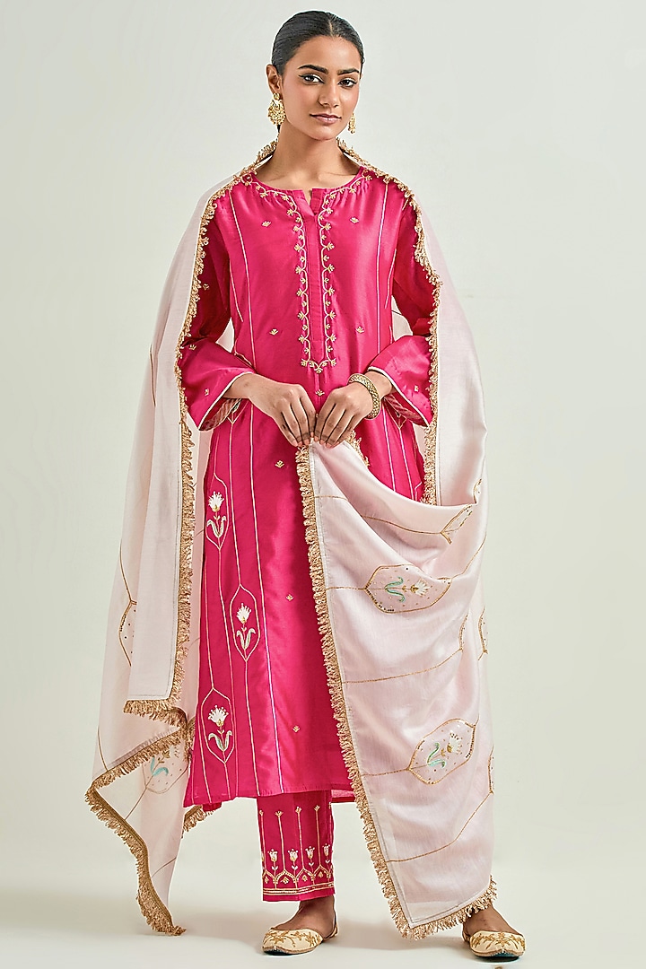 Fuchsia Silk Chanderi Embroidered Kurta Set by Anantaa By Roohi Trehan at Pernia's Pop Up Shop