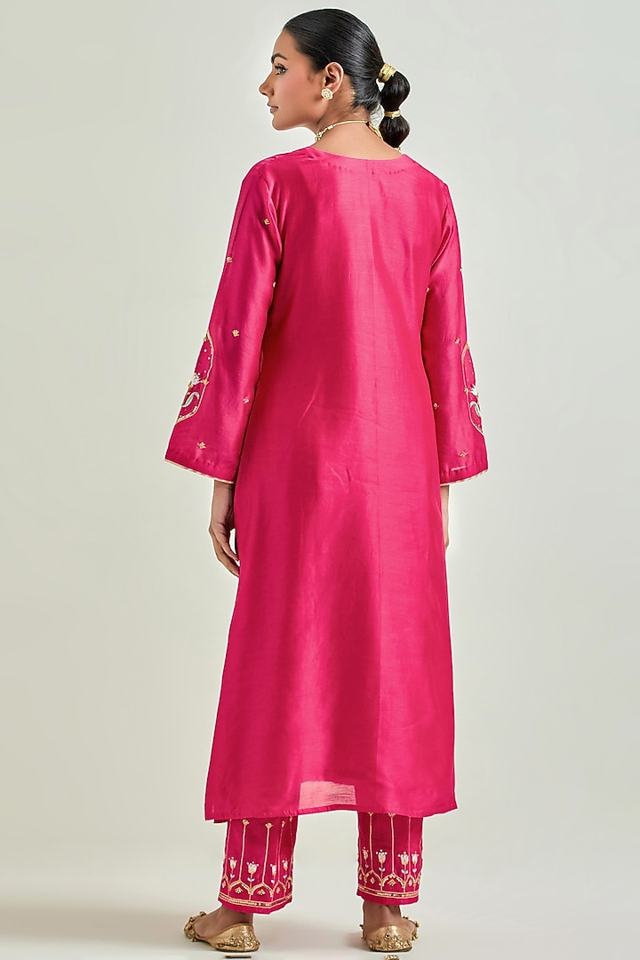 Fuchsia Silk Chanderi Embroidered Kurta Set by Anantaa By Roohi Trehan at Pernia's Pop Up Shop
