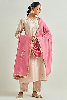 product-color-Pink