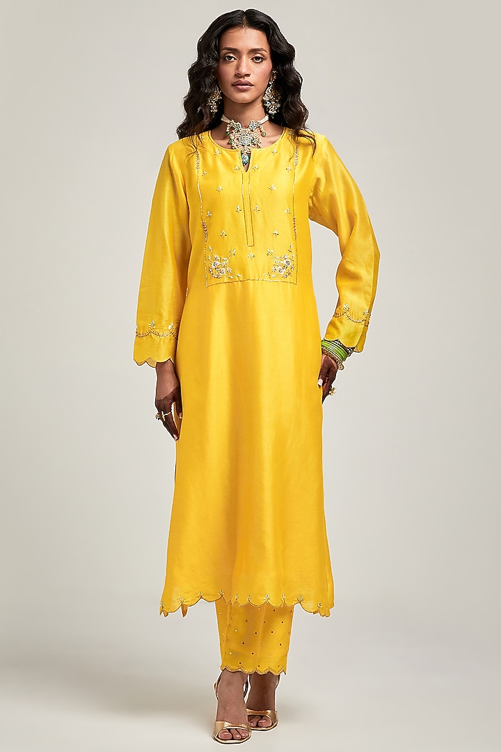 Yellow Silk Chanderi Floral & Cutdana Embroidered Kurta Set by Anantaa By Roohi Trehan at Pernia's Pop Up Shop