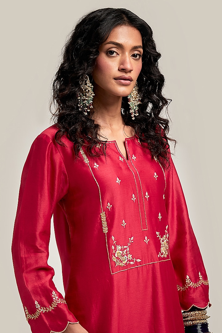 Red Silk Chanderi Floral & Cutdana Embroidered Kurta Set by Anantaa By Roohi Trehan at Pernia's Pop Up Shop