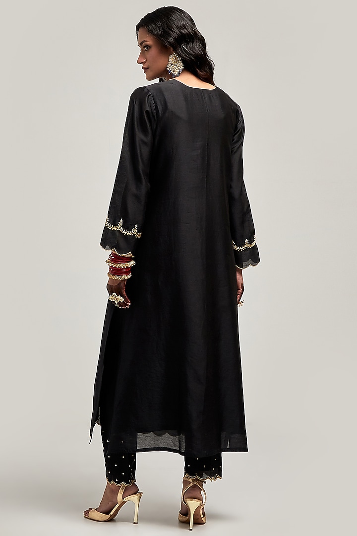 Black Silk Chanderi Floral & Cutdana Embroidered Kurta Set by Anantaa By Roohi Trehan at Pernia's Pop Up Shop