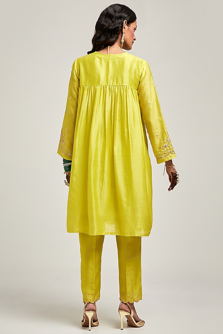 Lime Silk Chanderi Resham & Sequin Embroidered Short Kurta Set by Anantaa By Roohi Trehan at Pernia's Pop Up Shop