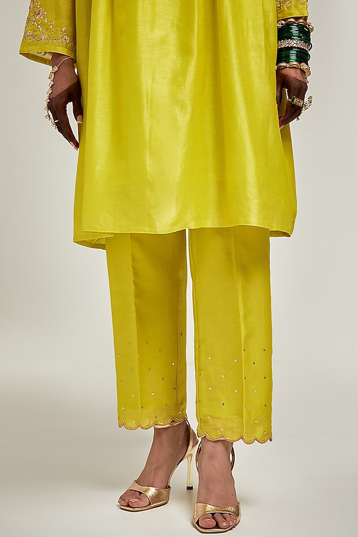 Lime Silk Chanderi Resham & Sequin Embroidered Short Kurta Set by Anantaa By Roohi Trehan at Pernia's Pop Up Shop