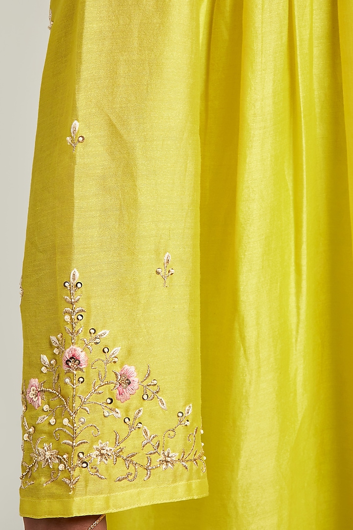 Lime Silk Chanderi Resham & Sequin Embroidered Short Kurta Set by Anantaa By Roohi Trehan at Pernia's Pop Up Shop