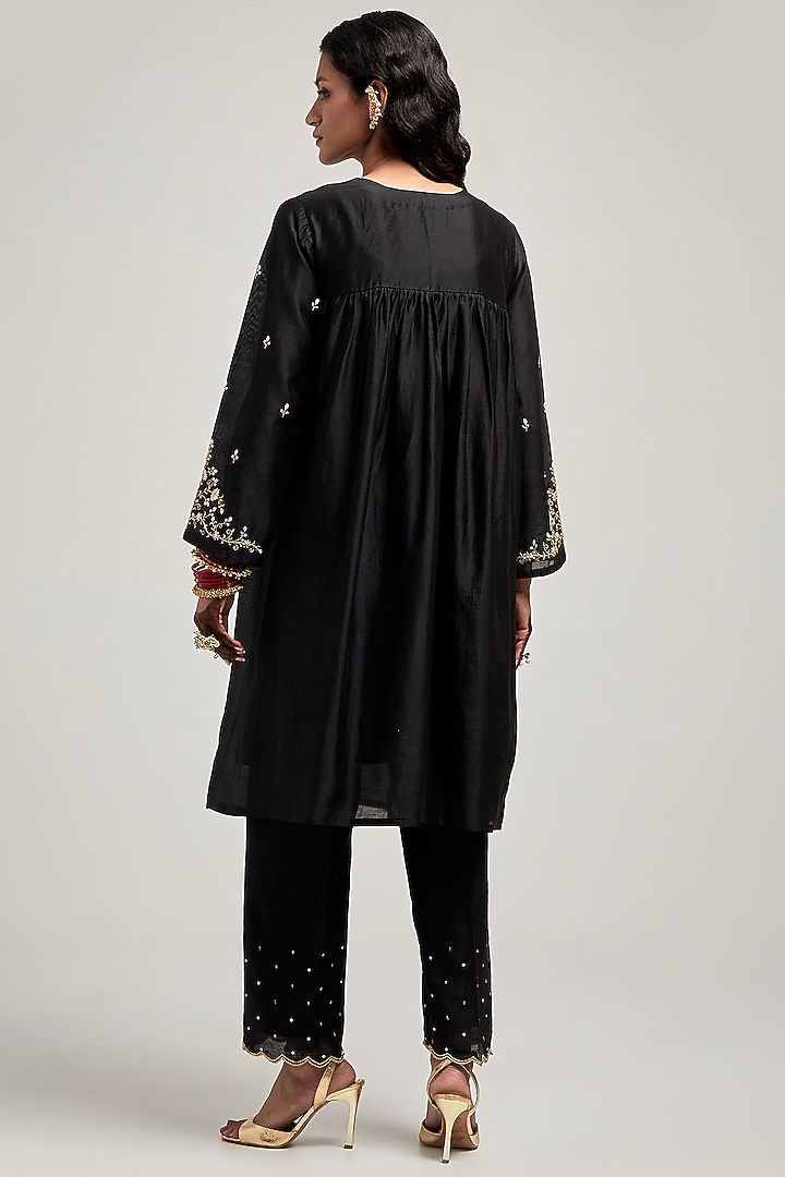Black Silk Chanderi Resham & Sequin Embroidered Short Kurta Set by Anantaa By Roohi Trehan at Pernia's Pop Up Shop