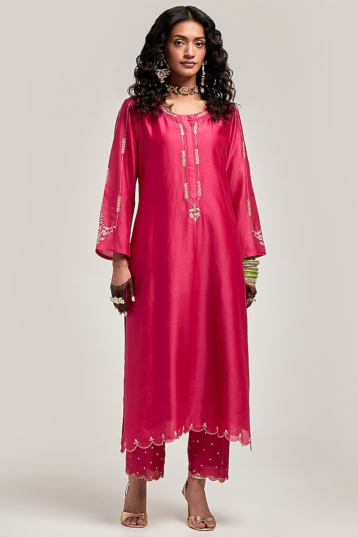 Fuchsia Silk Chanderi Sequin & Cutdana Embroidered Kurta Set by Anantaa By Roohi Trehan at Pernia's Pop Up Shop