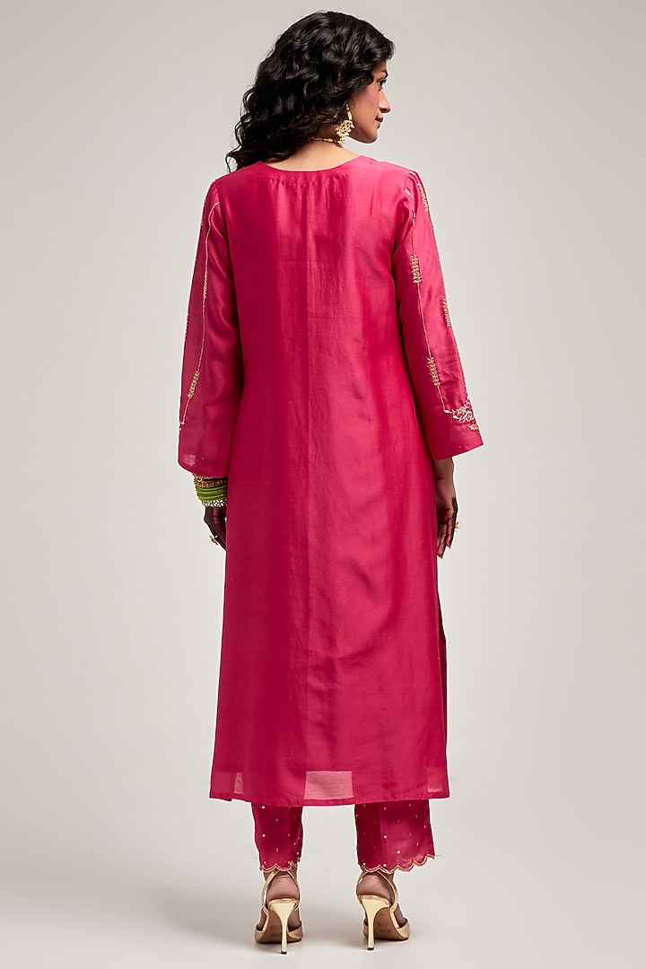 Fuchsia Silk Chanderi Sequin & Cutdana Embroidered Kurta Set by Anantaa By Roohi Trehan at Pernia's Pop Up Shop