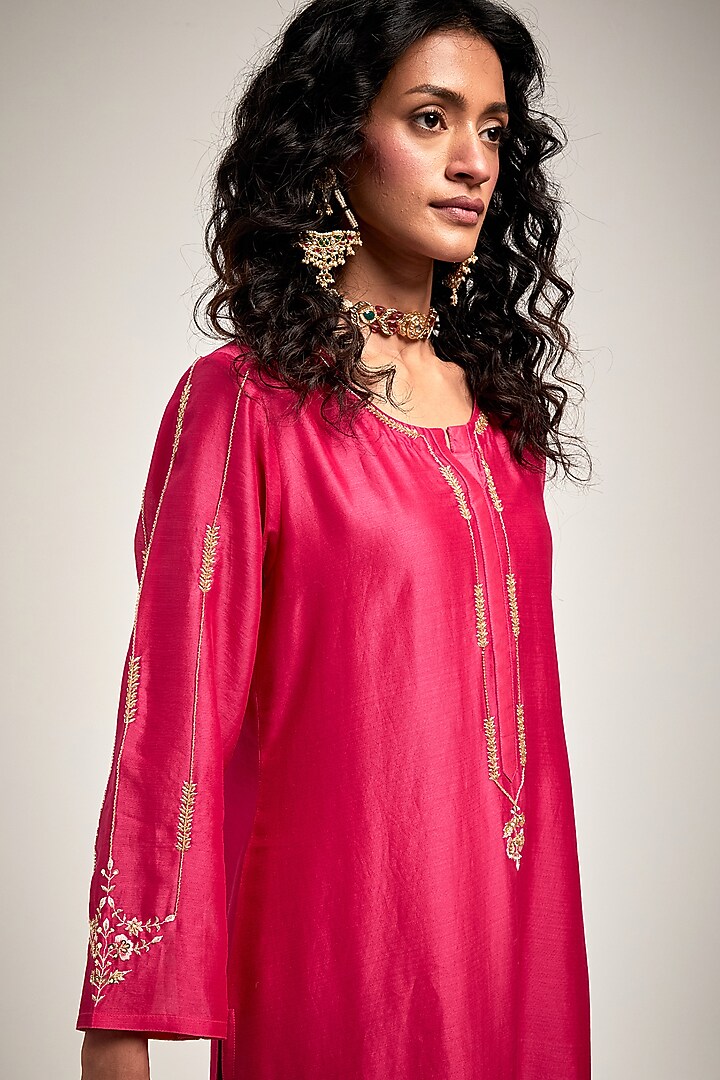 Fuchsia Silk Chanderi Sequin & Cutdana Embroidered Kurta Set by Anantaa By Roohi Trehan at Pernia's Pop Up Shop