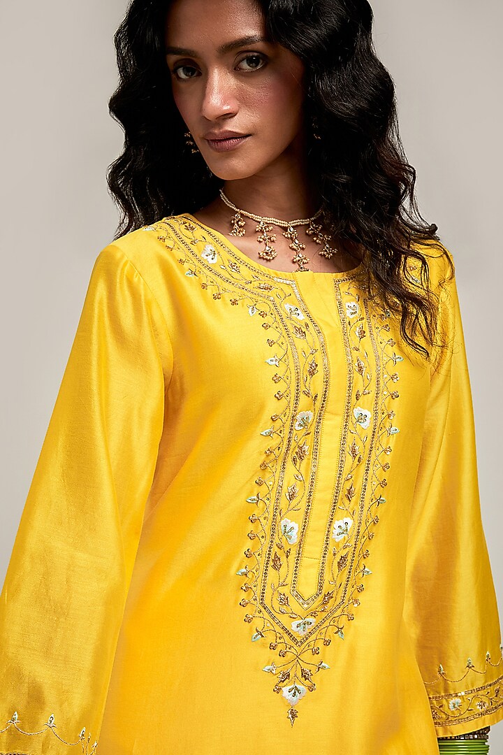 Yellow Silk Chanderi Zari & Resham Embroidered Kurta Set by Anantaa By Roohi Trehan at Pernia's Pop Up Shop