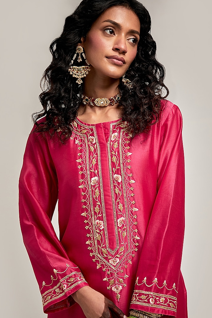 Fuchsia Silk Chanderi Zari & Resham Embroidered Kurta Set by Anantaa By Roohi Trehan at Pernia's Pop Up Shop