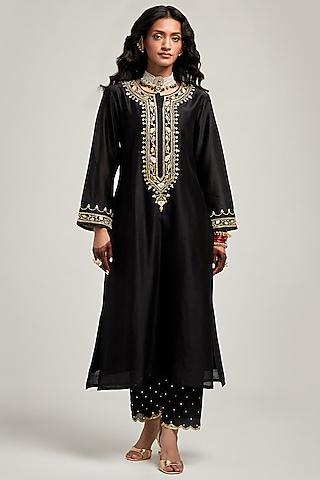 Black Silk Chanderi Zari & Resham Embroidered Kurta Set by Anantaa By Roohi Trehan
