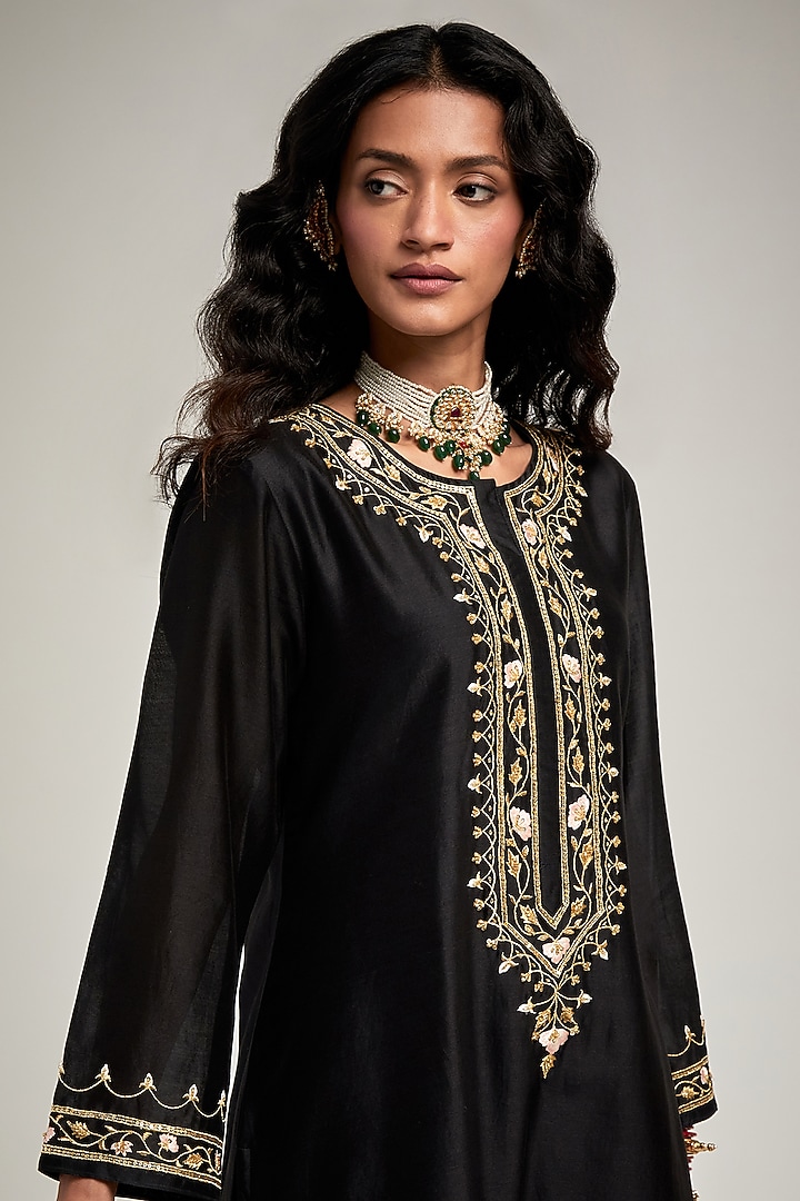 Black Silk Chanderi Zari & Resham Embroidered Kurta Set by Anantaa By Roohi Trehan at Pernia's Pop Up Shop