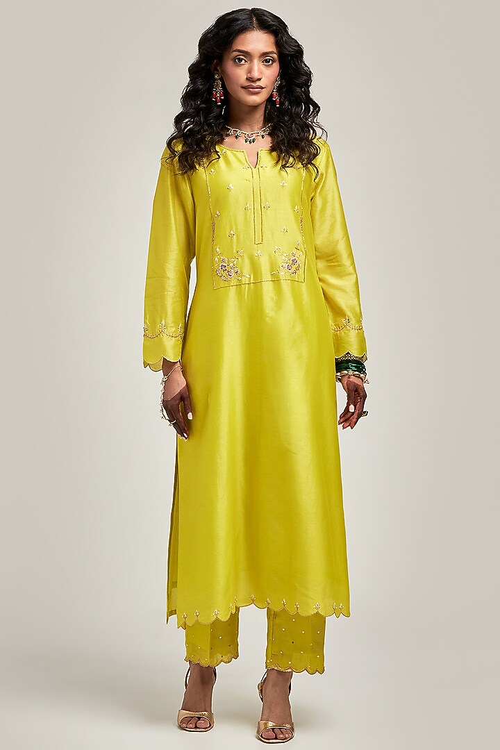 Lime Silk Chanderi Floral Embroidered Kurta Set by Anantaa By Roohi Trehan at Pernia's Pop Up Shop