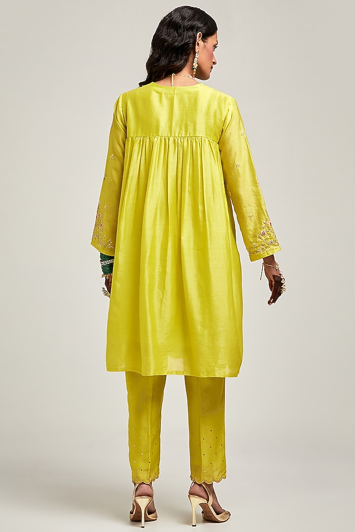 Lime Silk Chanderi Sequins Embroidered Short Kurta Set by Anantaa By Roohi Trehan at Pernia's Pop Up Shop