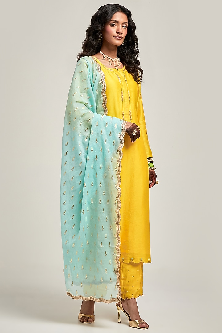 Yellow Silk Chanderi Sequins Embroidered Kurta Set by Anantaa By Roohi Trehan at Pernia's Pop Up Shop