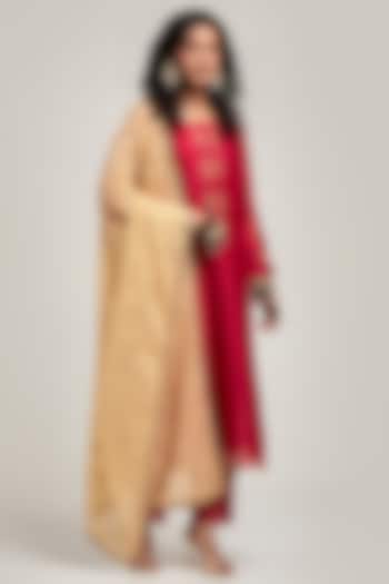 Red Silk Chanderi Sequins Embroidered Kurta Set by Anantaa By Roohi Trehan at Pernia's Pop Up Shop